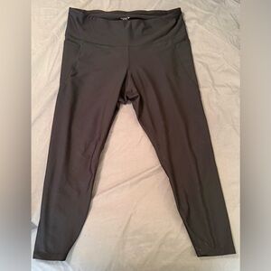 Old Navy Active Powersoft Leggings in Black